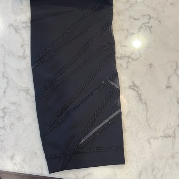 Lululemon Capri Leggings - Picture 4 of 7
